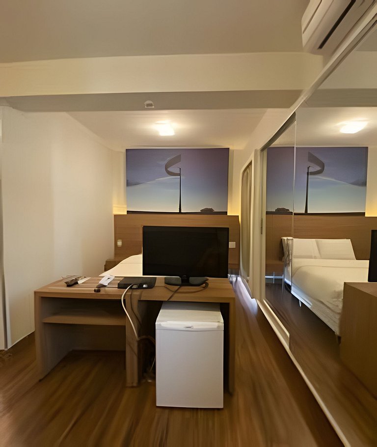 STUDIO EXCELENTE LOCALIZAÇÃO HOTEL S
