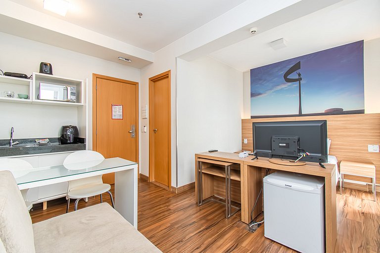 STUDIO EXCELENTE LOCALIZAÇÃO HOTEL S