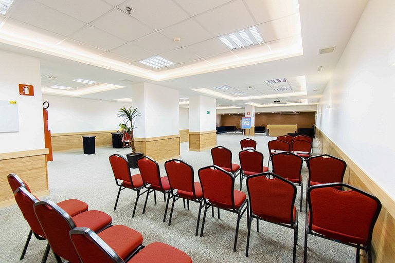 EXCELENTE LOCALIZAÇÃO - 250 METROS DO METRÔ