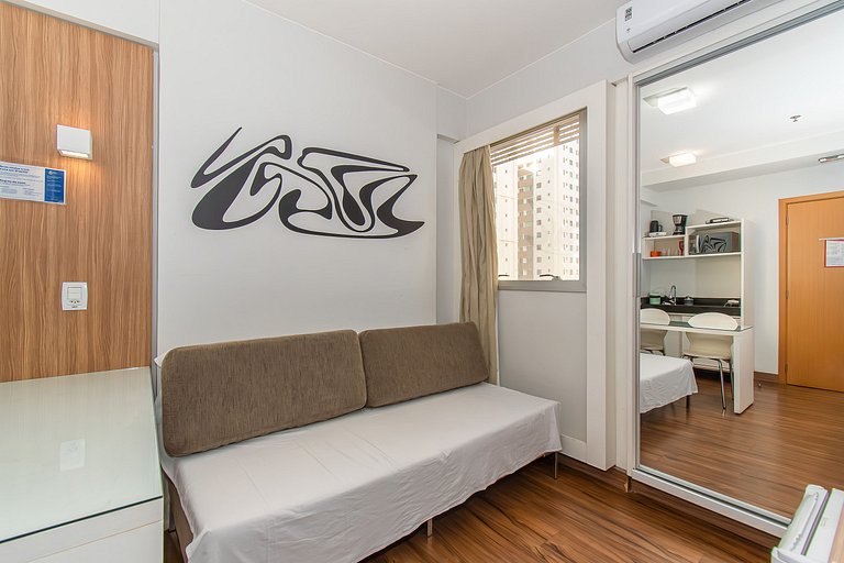 EXCELENTE LOCALIZAÇÃO - 250 METROS DO METRÔ